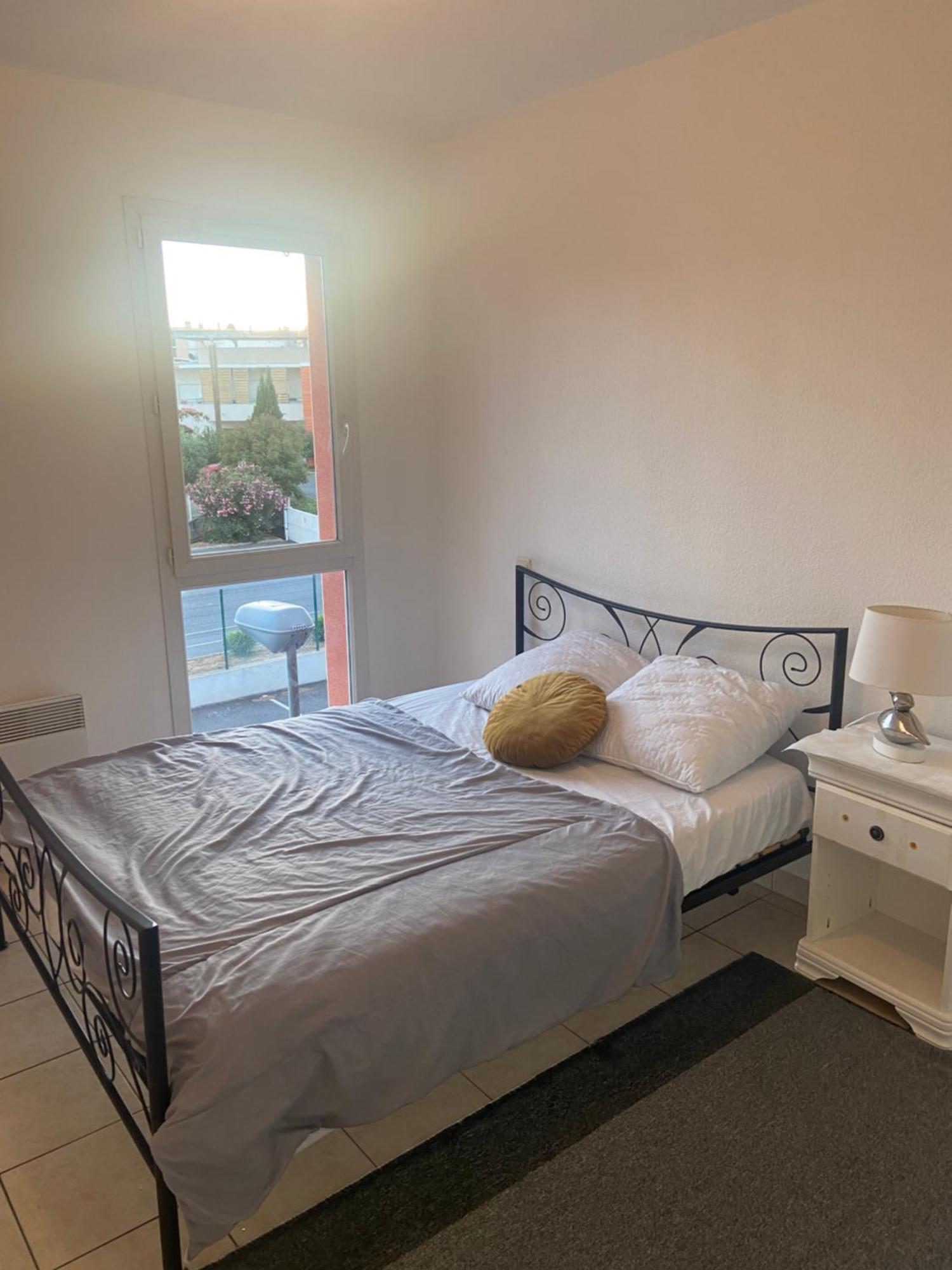Apartamento Apparemment Lumineux Proche De La Mer Béziers Exterior foto